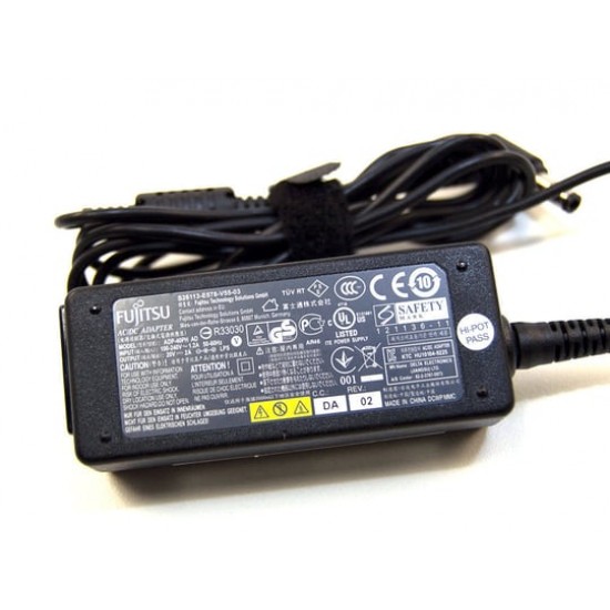 Power adapter Fujitsu 40W 5,5 x 2,5mm, 19V